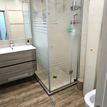 Beachside Center # 3 Daire